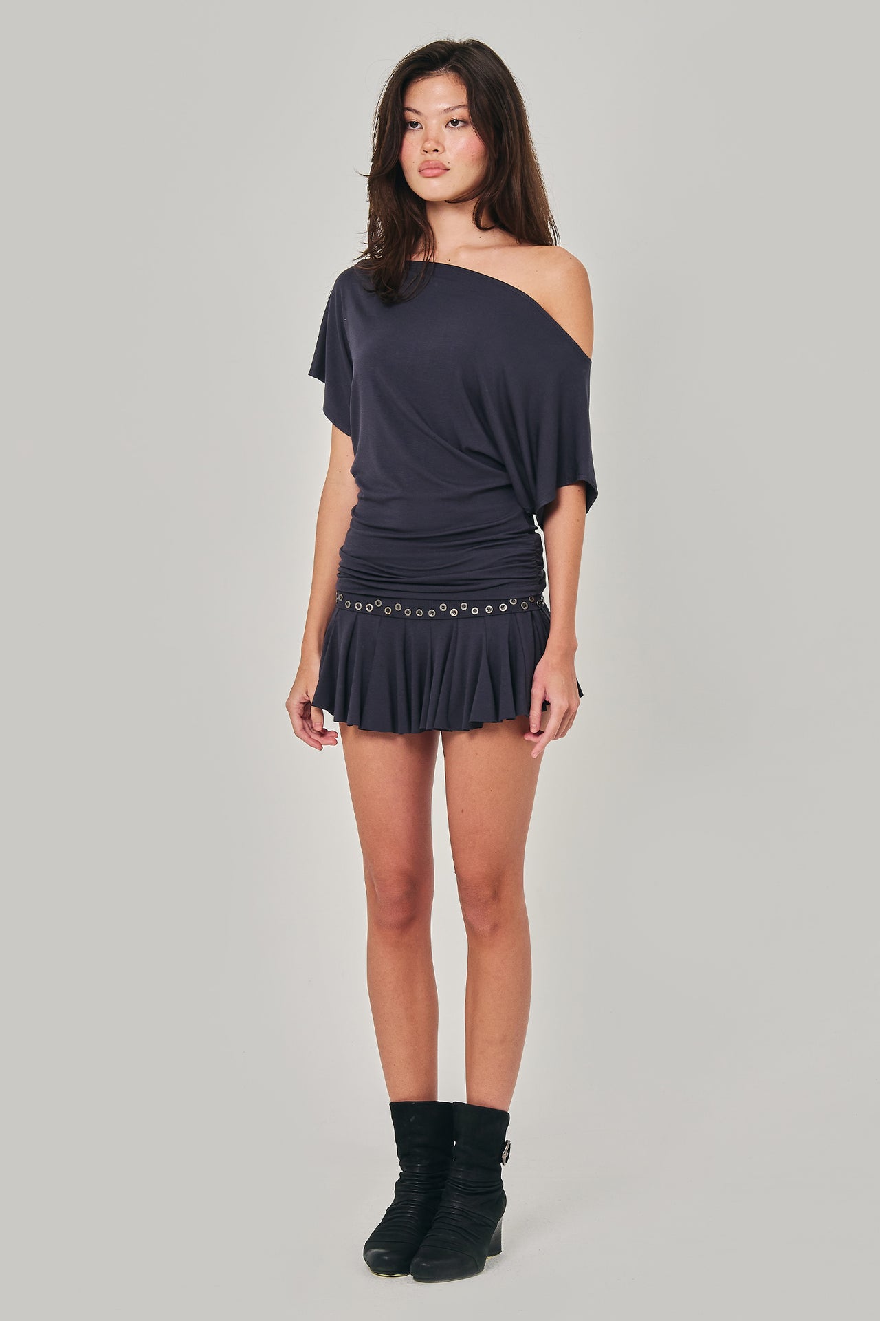 RIPPLE SKORT COAL – Ghostboy